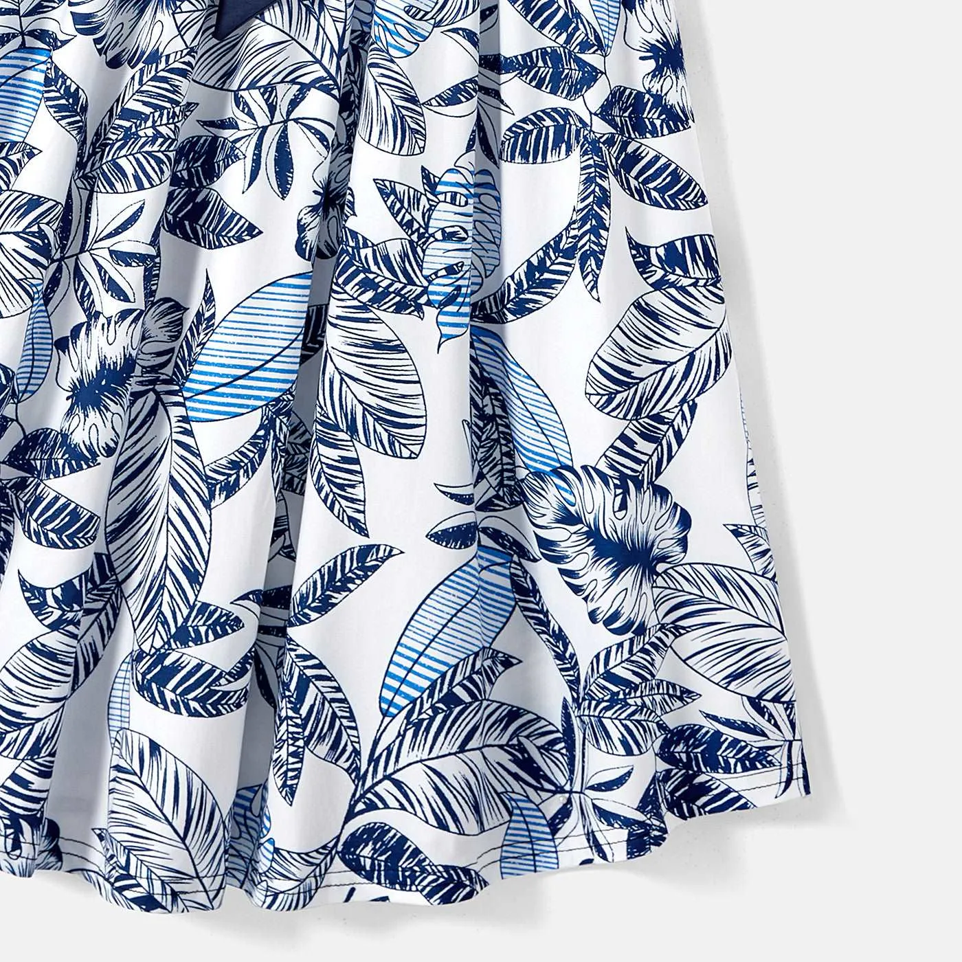 Family Matching 95% Cotton Allover Plant Print Short-sleeve Belted Spliced Dresses and T-shirts Sets